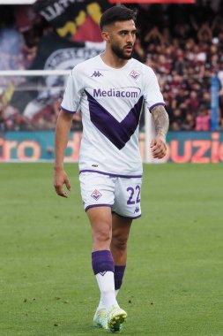 Fiorentina 'dan Nicols Gonzlez, İtalya Serie A ligi maçında Salernitana-Fiorentina final maçı, Salernitana 3, Fiorentina 3, Arechi Stadyumu' nda oynandı.