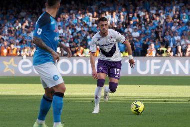 Fiorentina 'lı Aleksa Terzi, Napoli - Fiorentina final maçı sırasında Diego Armando Maradona Stadyumu' nda oynandı.