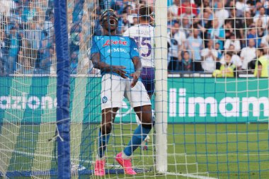 Napoli 'den Victor Osimhen, İtalya Serie A Ligi maçında Napoli - Fiorentina final maçı, Napoli 1, Fiorentina 0, Diego Armando Maradona Stadyumu' nda oynandı..