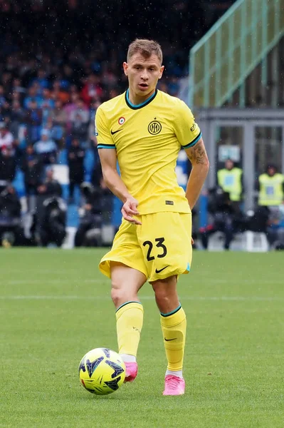 Inter 'den Nicol Barella, İtalya Serie A Ligi maçında Napoli 3, Inter 1, Diego Armando Maradona Stadyumu' nda oynandı.