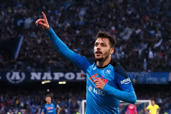 Napoli 'nin Gianluca Gaetano oyuncusu, Napoli ile Inter arasındaki İtalyan Serie A ligi maçında, 1..