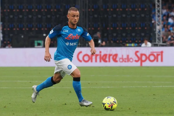 Napoli 'li Stanislav Lobotka oyuncusu, Napoli ile Sampdoria arasındaki İtalyan Serie A ligi maçında, Napoli 2, Sampdoria 0, Diego Armando Maradona Stadyumu' nda oynandı..