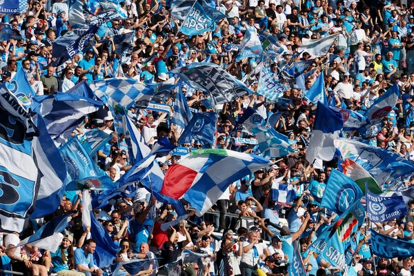Napolitaanse Fans Vieren Het Stadion Overwinning Van Het Italiaanse Kampioenschap — Stockfoto
