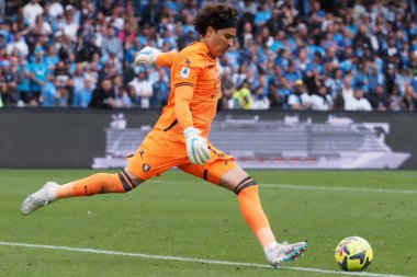 Salernitana 'dan Guillermo Ochoa, İtalya Serie A Ligi maçında Napoli - Salernitan final maçı, Napoli 1, Salernitana 1, Diego Armando Maradona Stadyumu' nda oynandı..