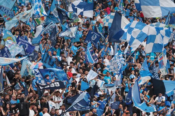 Napoli Fans Vieren Bijna Het Winnen Van Het Kampioenschap Het — Stockfoto