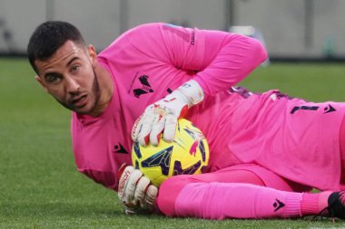 Verona 'dan Lorenzo Montip, İtalya Serie A Ligi maçında Napoli - Verona final maçı, Napoli 0, Verona 0, Diego Armando Maradona Stadyumu' nda oynandı.