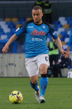 Napoli 'li Stanislav Lobotka oyuncusu, Napoli ile Verona arasındaki İtalyan Serie A ligi maçında, Napoli 0, Verona 0, Diego Armando Maradona Stadyumu' nda oynandı..