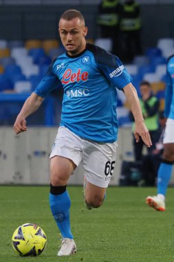 Napoli 'li Stanislav Lobotka oyuncusu, Napoli ile Verona arasındaki İtalyan Serie A ligi maçında, Napoli 0, Verona 0, Diego Armando Maradona Stadyumu' nda oynandı..