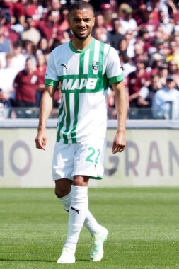 Sassuolo 'dan Jeremy Toljan, İtalya Serie A Ligi maçında Salernitana ve Sassuolo arasında oynanan final maçı, Salernitana 3, Sassuolo 0, Arechi Stadyumu' nda oynanan maç..