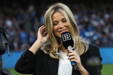 Dazn 'ın Diletta Leotta TV sunucusu, Napoli ve Atalanta arasındaki İtalya Serie A ligi final maçı sırasında, Napoli 2, Atalanta 0, Diego Armando Maradona Stadyumu' nda oynandı..