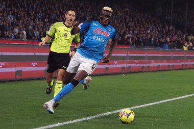 Napoli 'den Victor Osimhen, İtalya Serie A Ligi maçında Napoli - Atalanta final maçı, Napoli 2, Atalanta 0, Diego Armando Maradona Stadyumu' nda oynandı..
