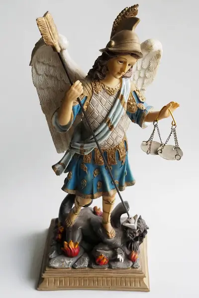Esta Ilustración Estatuilla Que Simboliza Arcángel Miguel Con Vestido Azul —  Fotos de Stock