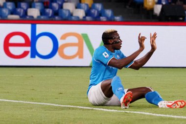 Napoli 'den Victor Osimhen, Napoli ile Sassuolo arasındaki İtalyan Serie A ligi maçında, Napoli 2, Sassuolo 0, Diego Armando Maradona Stadyumu' nda oynandı..