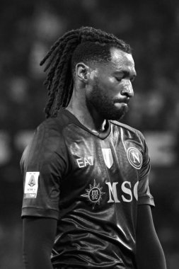 Napoli 'li Andr-Frank Zambo Anguissa oyuncusu, Napoli ile Lazio arasındaki İtalyan Serie A ligi maçında, Napoli 1, Lazio 2, Diego Armando Maradona Stadyumu' nda oynandı.