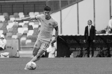 Inter takımından Joaqun Correa, Napoli - Inter final maçı sırasında Diego Armando Maradona Stadyumu 'nda oynandı.