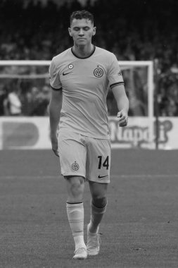 Inter takımından Kristjan Asllani, İtalya Serie A Ligi maçında Napoli - Inter final maçı, Napoli 3, Inter 1, Diego Armando Maradona stadyumunda oynandı..