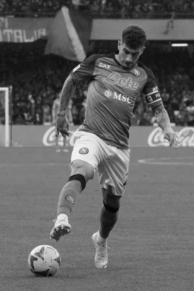 那不勒斯的乔瓦尼 洛伦佐 Giovanni Lorenzo 是那不勒斯的球员 在意大利意甲联赛中 那不勒斯对国际米兰的决赛结果 那不勒斯3对国际米兰的比赛 在迭戈 阿曼多 — 图库照片