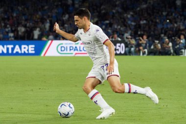 Fiorentina 'dan Josip Brekalo, İtalya Serie A ligi maçında Napoli - Fiorentina final maçı, Napoli 1, Fiorentina 3, Diego Armando Maradona Stadyumu' nda oynandı..