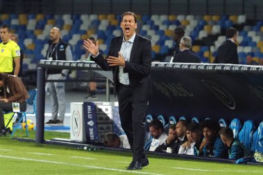 Napoli 'nin Rudi Garcia koçu, Napoli ile Milan arasındaki İtalya Serie A ligi maçında, Napoli 2, Milan 2, Diego Armando Maradona Stadyumu' nda oynandı..