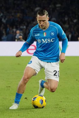 Napoli 'nin Piotr Zieliski oyuncusu, Napoli ile Milan arasındaki İtalyan Serie A ligi maçında, Napoli 2, Milan 2, Diego Armando Maradona Stadyumu' nda oynandı.