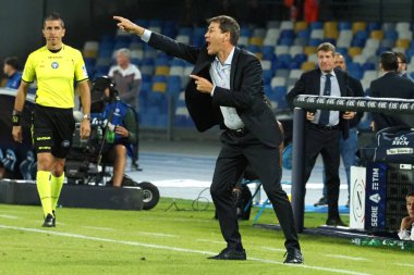 Napoli 'nin Rudi Garcia koçu, Napoli ile Milan arasındaki İtalya Serie A ligi maçında, Napoli 2, Milan 2, Diego Armando Maradona Stadyumu' nda oynandı..