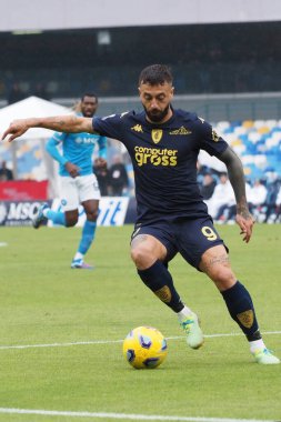  Empoli 'den Francesco Caputo, İtalya Serie A Ligi maçında Napoli - Empoli 0, Empoli 1, Diego Armando Maradona Stadyumu' nda oynandı..