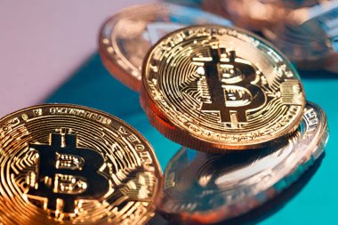 Çizim bitcoin sanal para birimi, ekonomi. Sanal Monte 2008 'in sonunda doğdu