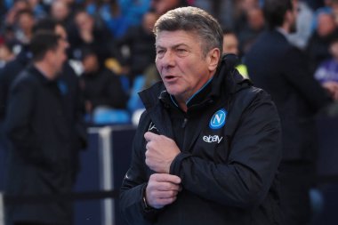 Napoli 'nin Walter Mazzarri teknik direktörü, Napoli - Hellas Verona arasındaki İtalya Serie A ligi maçında, Napoli 2, Hellas Verona 1, Diego Armando Maradona Stadyumu' nda oynandı.