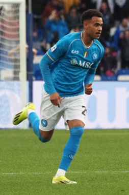 Napoli 'li Cyril Ngonge, Napoli ile Hellas Verona arasındaki İtalyan Serie A ligi maçında, Napoli 2, Hellas Verona 1, Diego Armando Maradona Stadyumu' nda oynandı..
