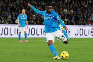 Napoli 'nin Hamed Junior Traor oyuncusu, Napoli - Juventus 1 arasındaki İtalyan Serie A ligi maçında Diego Armando Maradona Stadyumu' nda oynanan maç, Napoli - Juventus 1 arasında oynanmıştır.