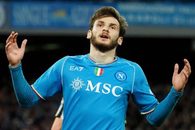 Napoli 'nin Khvicha Kvaratskhelia oyuncusu, Napoli ile Juventus 1 arasında oynanan İtalya Serie A ligi maçında Diego Armando Maradona Stadyumu' nda oynanan maçın son sonucu Napoli 2, Juventus 1 'dir..