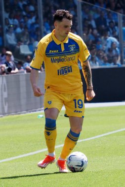 Frosinone 'den Nadir Zortea oyuncusu, İtalya Serie A Ligi maçında Napoli - Frosinone final maçı, Napoli 2, Frosinone 2, Diego Armando Maradona Stadyumu' nda oynandı..