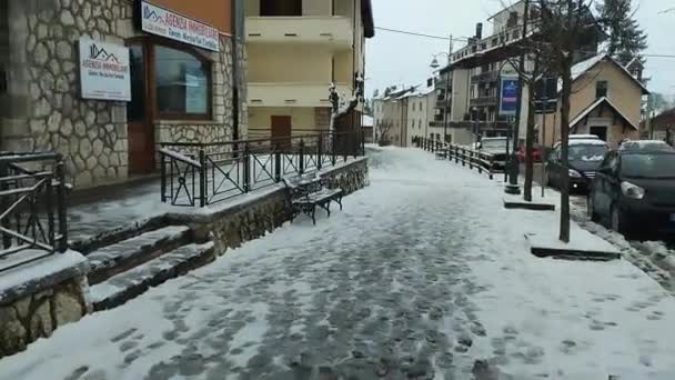 Duże Opady Śniegu Uderzają Miasto Roccaraso Cały Park Regionalny Abruzji — Wideo stockowe