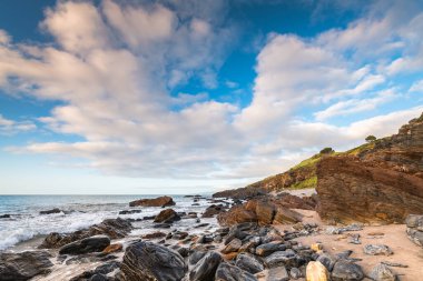 Günbatımında Iconic İkinci Vadi kıyı şeridinin çarpıcı manzarası, Fleurieu Yarımadası, Güney Avustralya