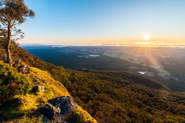 Halls Gap, Grampians, Victoria, Avustralya üzerinde güzel bir gün doğumu manzarası