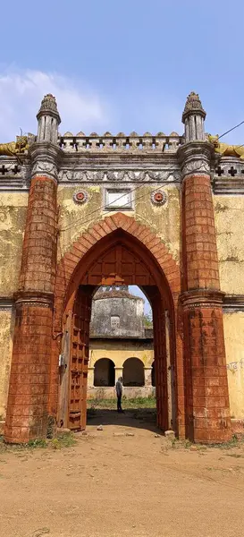 Hindistan 'ın Chhattisgarh eyaletindeki antik kalenin girişi.