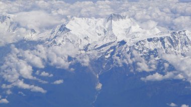 Paro 'dan Delhi' ye uçuş sırasında Himalayalar 'ın görüntüsü