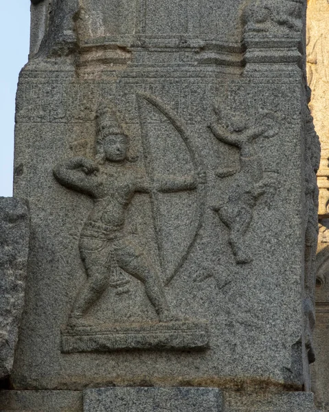 Przedstawia Lorda Rama Zabijającego Demona Marichę Świątyni Vijaya Vitthala Hampi — Zdjęcie stockowe