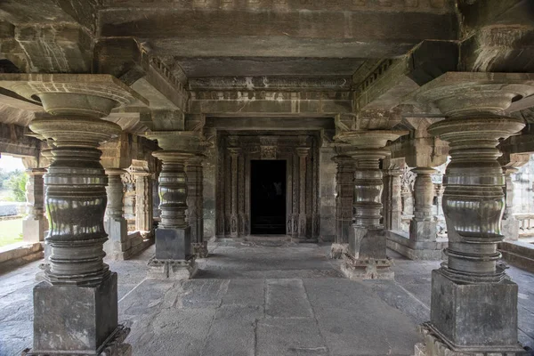 Bellamente Tallados Pilares Brahma Jinalaya Templo Lakkundi Templo Mahavira Principios — Foto de Stock