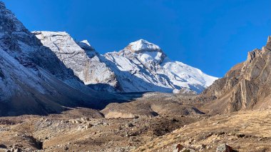 Adi Kailash, Shiva, Chota veya Baba Kailash veya Jonglingkong Peak olarak da bilinir, Panch Kailash 'ın en önemli ikinci zirvesidir.