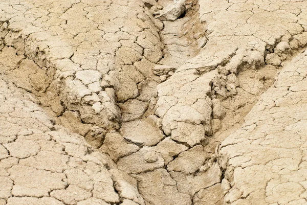 干旱景观中的裂缝和干沟环境灾害干旱概念 — 图库照片