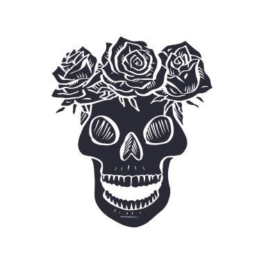 Beyaz arka planda izole edilmiş gül çelengi olan el çizimi siyah siluet insan kafatası. Çiçekli tek renkli iskelet başlık deseni
