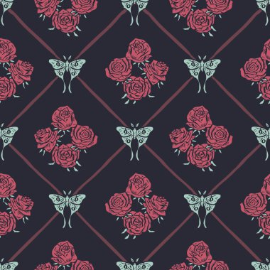 Sarmaşık içinde el çizimi kırmızı gül çiçekleri ve ay güveleri olan kusursuz bir desen. Romantik çiçek ve kelebek arkaplanı. Sevgililer Günü paket tasarımı.