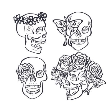 Beyaz arka planda izole edilmiş gül çelengi demetli el çizimi siyah insan kafatası. Çiçek dizaynlı tek renkli iskelet başlıklar