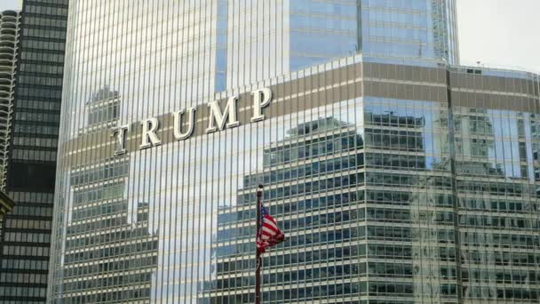 American Flag Flutters Wind Chicago Backdrop Donald Trump Building American — Stockvideo