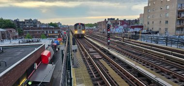 New York City, ABD - 19 Mayıs. 210. Metro treni hattı.