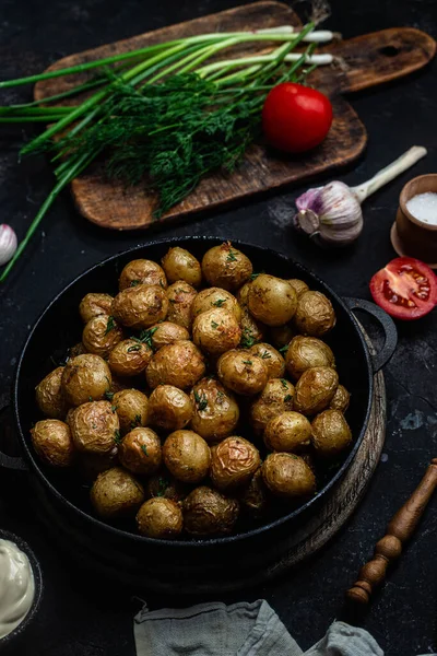 Patatas Nuevas Horno Tazón —  Fotos de Stock