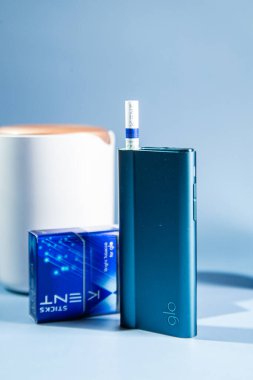 Tütün parlatıcısı ısıtma aygıtı