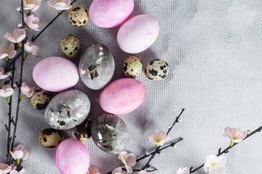 Güzel Paskalya yumurtaları. Paskalya tatili. Kartpostal