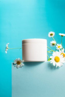 Papatya çayı, papatyalı krema kavanozu.